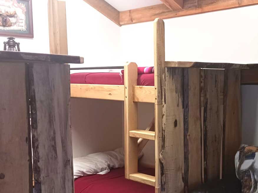 creekside-cabin-bunk2