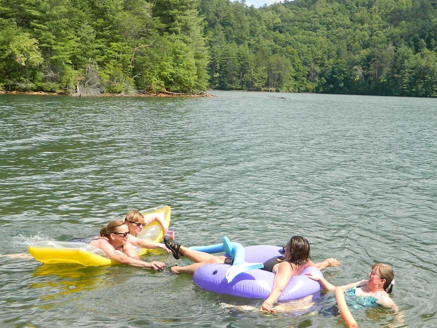 creekside-cabin-fun
