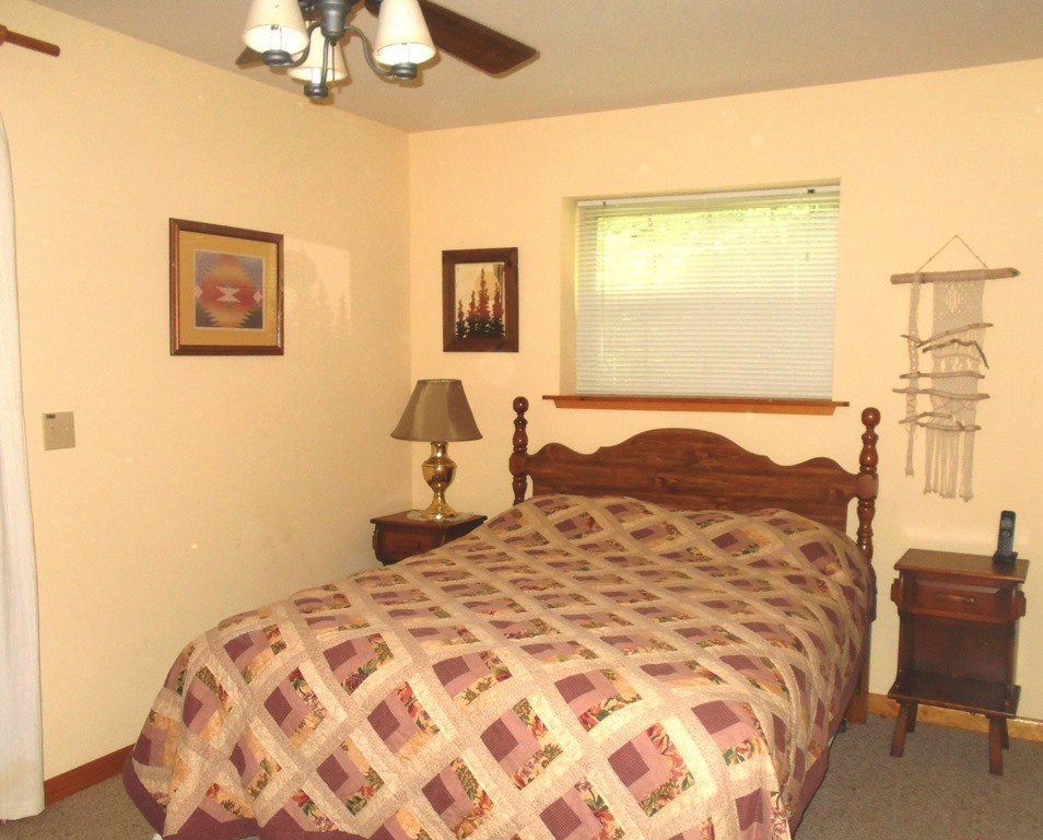 double bed middle floor